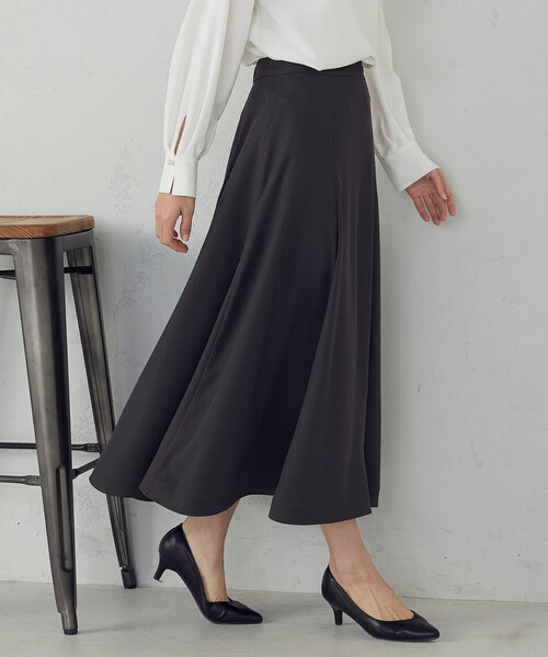 COMME CA ISM（コムサイズム）の「サーキュラースカート（スカート・レディース・チャコール/ネイビー・MEDIUM/LARGE）」の7枚目の写真