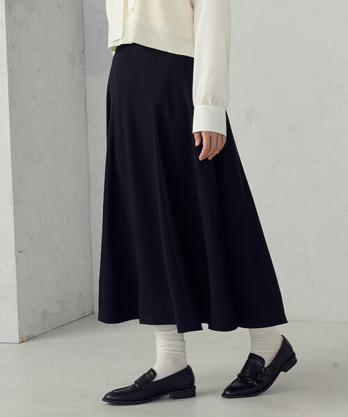 COMME CA ISM（コムサイズム）の「サーキュラースカート（スカート・レディース・チャコール/ネイビー・MEDIUM/LARGE）」の11枚目の写真