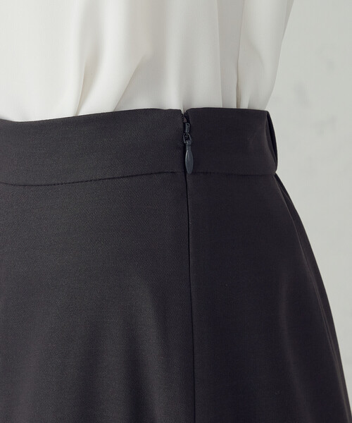 COMME CA ISM（コムサイズム）の「サーキュラースカート（スカート・レディース・チャコール/ネイビー・MEDIUM/LARGE）」の17枚目の写真