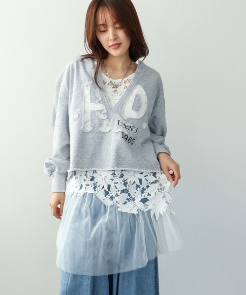 Three Four Time（ｽﾘｰﾌｫｰﾀｲﾑ）の「ロゴレーススウェットプルオーバー（スウェット・レディース・グレー/ライトグレー・FREE）」の9枚目の写真