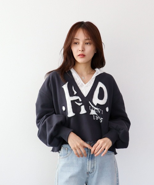 Three Four Time（ｽﾘｰﾌｫｰﾀｲﾑ）の「ロゴレーススウェットプルオーバー（スウェット・レディース・グレー/ライトグレー・FREE）」の13枚目の写真