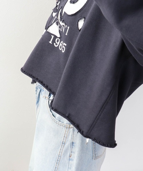 Three Four Time（ｽﾘｰﾌｫｰﾀｲﾑ）の「ロゴレーススウェットプルオーバー（スウェット・レディース・グレー/ライトグレー・FREE）」の18枚目の写真