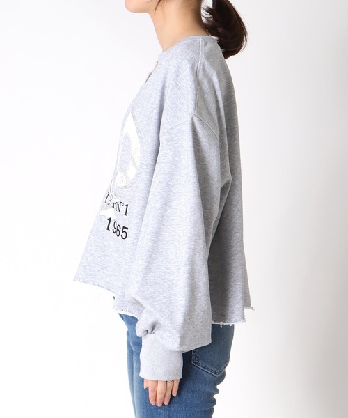 Three Four Time（ｽﾘｰﾌｫｰﾀｲﾑ）の「ロゴレーススウェットプルオーバー（スウェット・レディース・グレー/ライトグレー・FREE）」の22枚目の写真