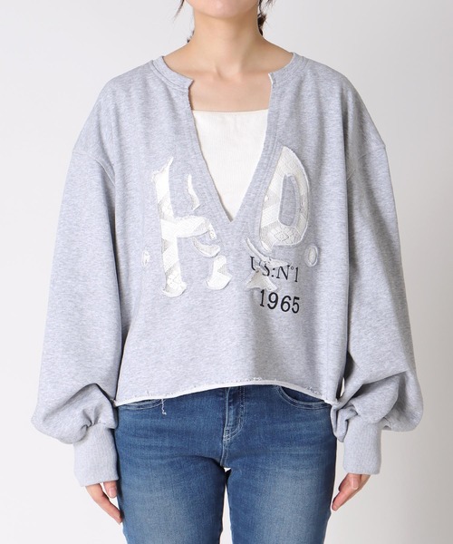 Three Four Time（ｽﾘｰﾌｫｰﾀｲﾑ）の「ロゴレーススウェットプルオーバー（スウェット・レディース・グレー/ライトグレー・FREE）」の21枚目の写真