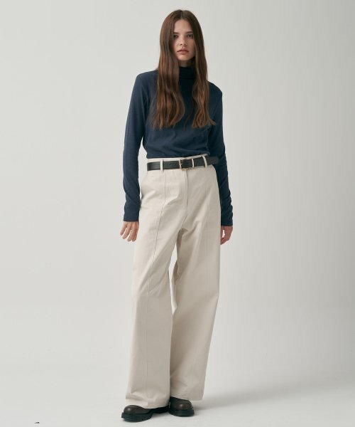 MOTT(モット)の「コットンラウンドステッチパンツ - アイボリー(その他パンツ・レディース・その他・SMALL/MEDIUM)」の1枚目の写真