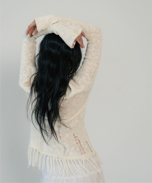 ZIZEMUSEUM(ジゼミュージアム)の「VINTAGE FRINGE KNIT (IVORY)(ニット/セーター・レディース・その他・OS)」の3枚目の写真
