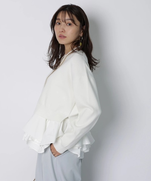 JUSGLITTY(ジャスグリッティー)の「フリルキャミレイヤードニット(ニット/セーター・レディース・ホワイト/ネイビー/ベージュ・2)」の6枚目の写真