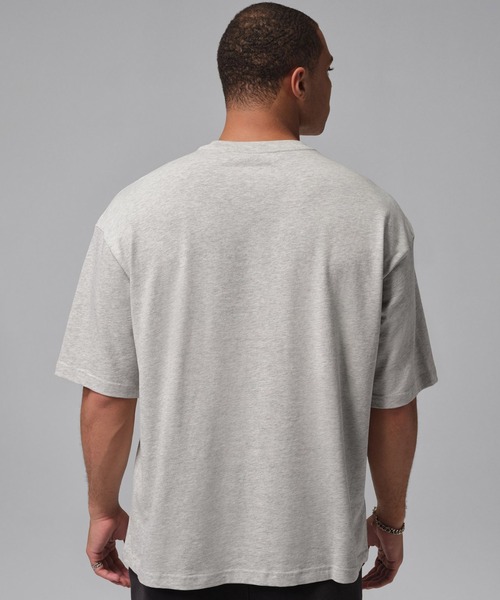 JORDAN BRAND(ジョーダンブランド)の「JORDAN BRAND M J FLT ESS OVSZ SS CREW / ジョーダン ブランド FLT ESS OVSZ クルー S/S Tシャツ / NIKE【SP】(Tシャツ/カットソー・メンズ・グレー/アイボリー/ブラック・XXL/XL/L/M/S)」の21枚目の写真