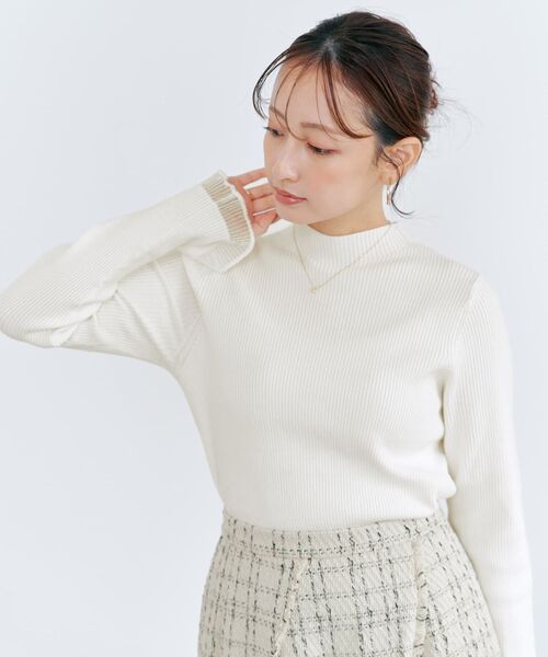 COHINA(コヒナ)の「シアーフレアスリーブリブニット 【低身長・小柄女性】(ニット/セーター・レディース・ホワイト/グリーン/ピンク/グレー・ONE SIZE)」の2枚目の写真