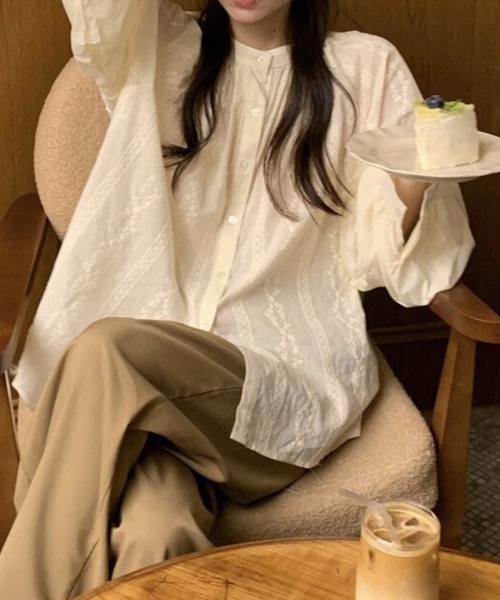 SallyLunn(サリーラン)の「レースギャザーブラウス(シャツ/ブラウス・レディース・ホワイト・SMALL/MEDIUM/LARGE)」の7枚目の写真
