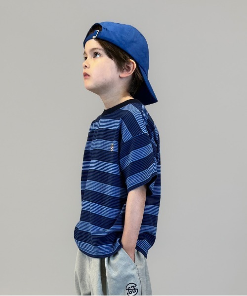 GROOVY COLORS(グルービーカラーズ)の「Striped Tee(Tシャツ/カットソー・キッズ・ブルー・135/145)」の4枚目の写真