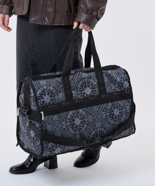 LeSportsac（レスポートサック）の「DELUXE LG WEEKENDER ステレートバンダナ（ボストンバッグ・レディース・グレー・FREE）」の12枚目の写真