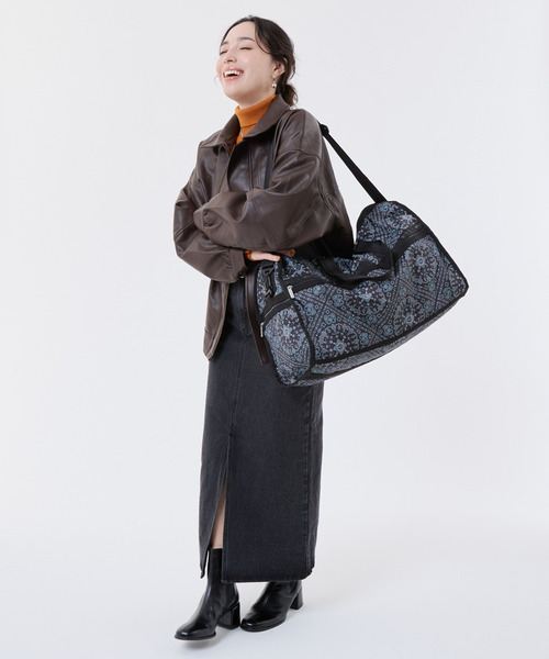 LeSportsac（レスポートサック）の「DELUXE LG WEEKENDER ステレートバンダナ（ボストンバッグ・レディース・グレー・FREE）」の11枚目の写真