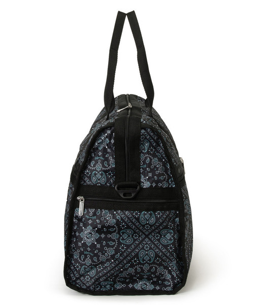 LeSportsac（レスポートサック）の「DELUXE LG WEEKENDER ステレートバンダナ（ボストンバッグ・レディース・グレー・FREE）」の8枚目の写真