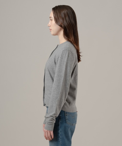 Levi's(リーバイス)の「Levi's/リーバイス スーパーソフト クルーネックカーディガン(カーディガン/ボレロ・レディース・グレー・XS/M/S)」の8枚目の写真