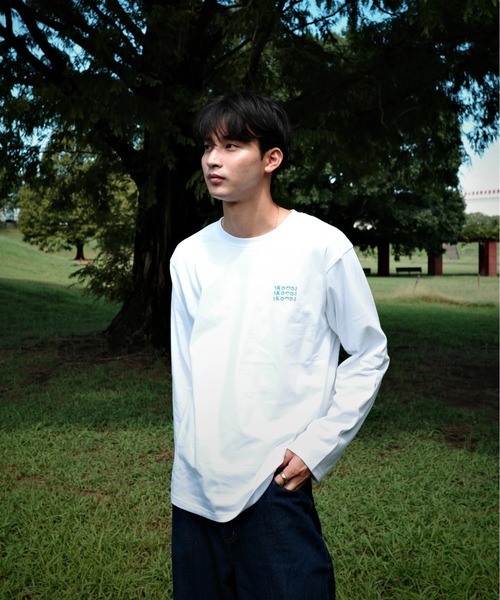 skoool(スクール)の「ロゴプリント ロングスリーブTシャツ/バックプリントデザイン × ベーシックシルエット(Tシャツ/カットソー・メンズ・ネイビー/イエロー/ホワイト・MEDIUM/LARGE)」の1枚目の写真