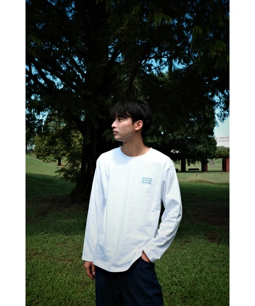 skoool(スクール)の「ロゴプリント ロングスリーブTシャツ/バックプリントデザイン × ベーシックシルエット(Tシャツ/カットソー・メンズ・ネイビー/イエロー/ホワイト・MEDIUM/LARGE)」の11枚目の写真