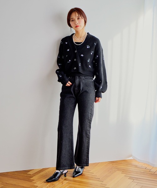 mysty woman(ミスティウーマン)の「花刺繍ニットアンサンブル 643359(アンサンブル・レディース・オフホワイト/グレー/ブラック・FREE)」の4枚目の写真