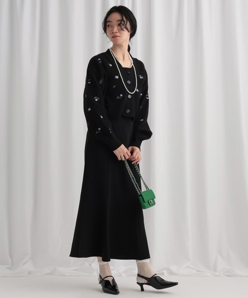 mysty woman(ミスティウーマン)の「花刺繍ニットアンサンブル 643359(アンサンブル・レディース・オフホワイト/グレー/ブラック・FREE)」の13枚目の写真