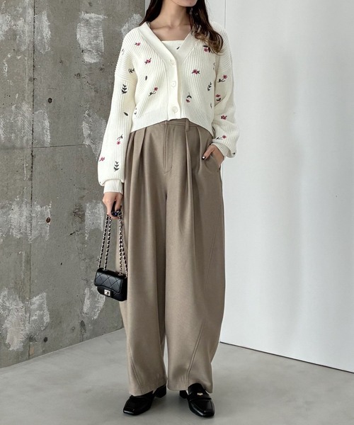 mysty woman(ミスティウーマン)の「花刺繍ニットアンサンブル 643359(アンサンブル・レディース・オフホワイト/グレー/ブラック・FREE)」の15枚目の写真