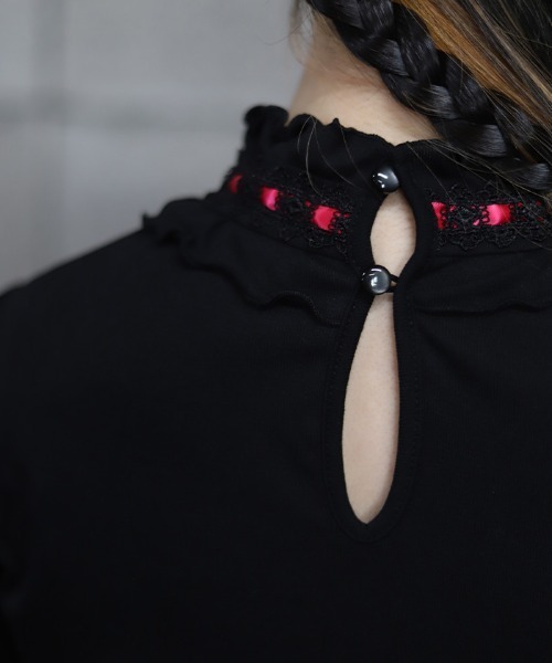 NIBBLE POISON（ニブルポイズン）の「サキュバスフレア袖プルオーバー（Tシャツ/カットソー・レディース・ブラック/ピンク・MEDIUM）」の10枚目の写真