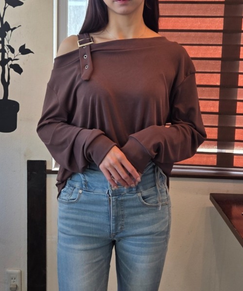 tolene(トレネ)の「ワンショルダー ベルト オーバーシルエット 長袖カットソー(ニット/セーター・レディース・ブラック/ブラウン・FREE)」の18枚目の写真