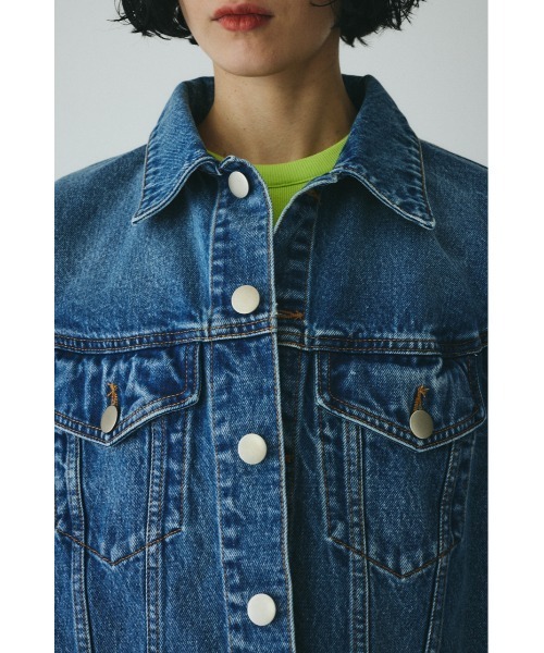 HeRIN.CYE（ヘリンドットサイ）の「Round form denim jacket　　ラウンドデニムジャケット（デニムジャケット・レディース・ブルー・FREE）」の2枚目の写真
