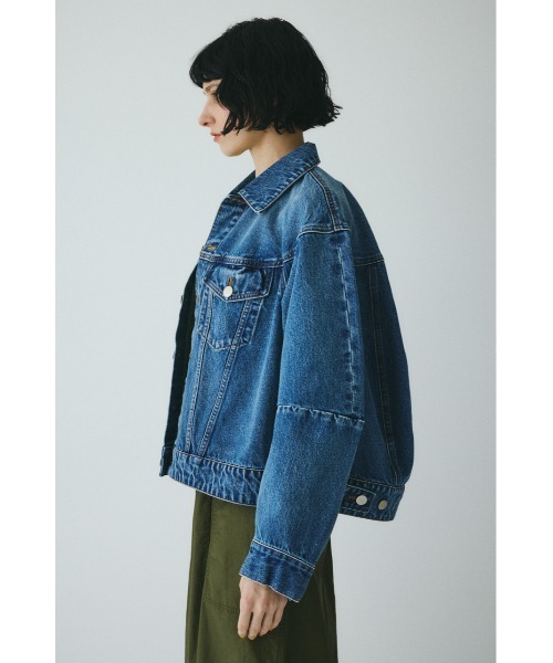 HeRIN.CYE（ヘリンドットサイ）の「Round form denim jacket　　ラウンドデニムジャケット（デニムジャケット・レディース・ブルー・FREE）」の4枚目の写真