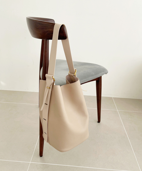 LE TALON（ルタロン）の「《追加》LETALON コンビワンハンドルバッグ（ショルダーバッグ・レディース・ブラック/ベージュ・FREE）」の12枚目の写真