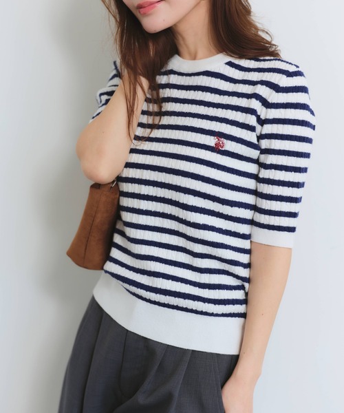 U.S. POLO ASSN.（ユーエスポロアッスン）の「【U.S. POLO ASSN./ユーエスポロアッスン】ロゴ刺繍 クルーネック 半袖 ケーブルニット（ニット/セーター・レディース・イエロー/ピンク/ネイビー系/オフホワイト/サックスブルー/ブラック系・M/L/LL）」の7枚目の写真