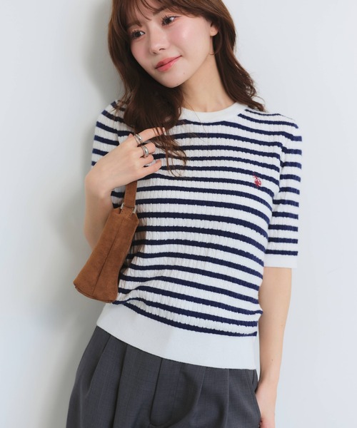 U.S. POLO ASSN.（ユーエスポロアッスン）の「【U.S. POLO ASSN./ユーエスポロアッスン】ロゴ刺繍 クルーネック 半袖 ケーブルニット（ニット/セーター・レディース・イエロー/ピンク/ネイビー系/オフホワイト/サックスブルー/ブラック系・M/L/LL）」の8枚目の写真