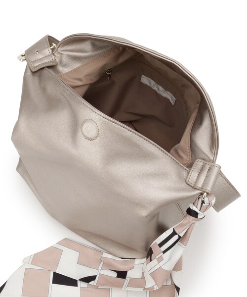 grove(グローブ)の「◆フラップスカーフ付ワンショルダー(ショルダーバッグ・レディース・ナチュラル/シルバー系その他/ブラック・00)」の17枚目の写真