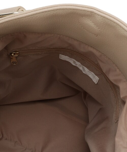 grove(グローブ)の「◆フラップスカーフ付ワンショルダー(ショルダーバッグ・レディース・ナチュラル/シルバー系その他/ブラック・00)」の21枚目の写真