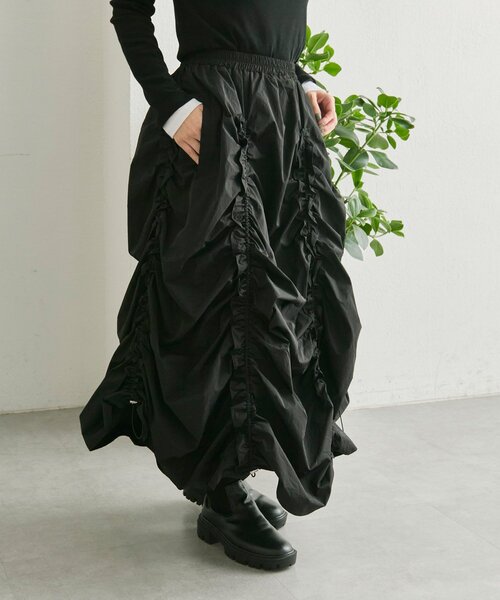 ear PAPILLONNER（イアパピヨネ）の「ドロストギャザースカート【SUM1 STYLE】（スカート・レディース・ブラック・FREE）」の16枚目の写真