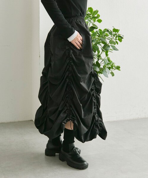 ear PAPILLONNER（イアパピヨネ）の「ドロストギャザースカート【SUM1 STYLE】（スカート・レディース・ブラック・FREE）」の15枚目の写真