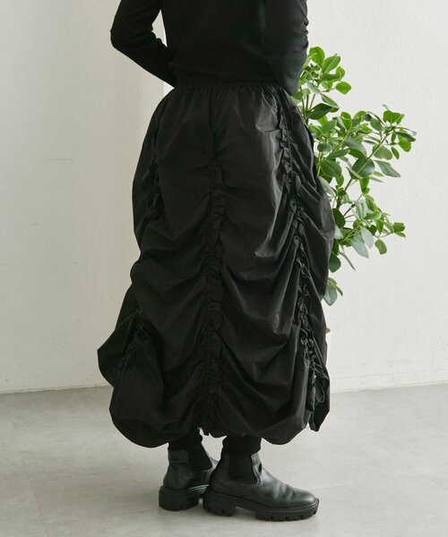 ear PAPILLONNER（イアパピヨネ）の「ドロストギャザースカート【SUM1 STYLE】（スカート・レディース・ブラック・FREE）」の14枚目の写真