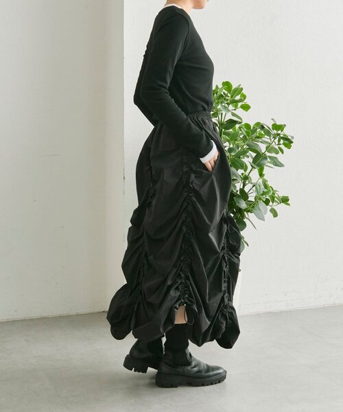 ear PAPILLONNER（イアパピヨネ）の「ドロストギャザースカート【SUM1 STYLE】（スカート・レディース・ブラック・FREE）」の10枚目の写真