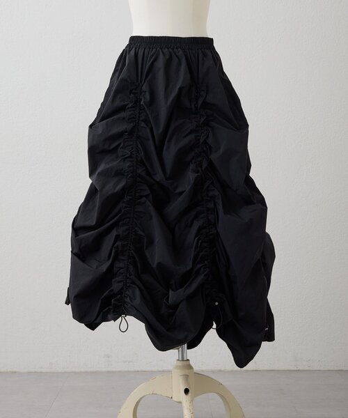 ear PAPILLONNER（イアパピヨネ）の「ドロストギャザースカート【SUM1 STYLE】（スカート・レディース・ブラック・FREE）」の8枚目の写真