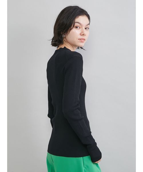 Mila Owen(ミラオーウェン)の「ハイネックハイゲージシアーリブニット(ニット/セーター・レディース・ホワイト/レッド/ベージュ/ブラック・0/1)」の17枚目の写真
