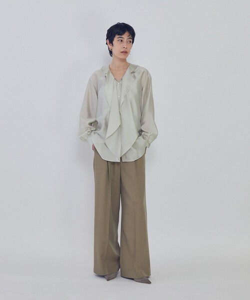 1er Arrondissement(プルミエアロンディスモン)の「ウールギャバジントラウザー(スラックス・レディース・ブルー系その他3/カーキ・38/36)」の12枚目の写真