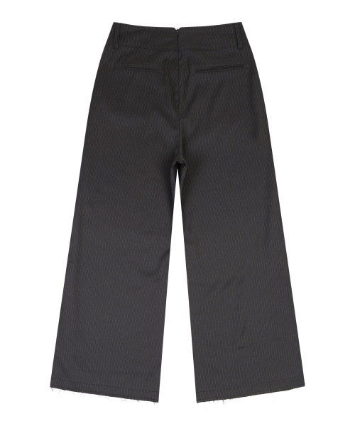 ORDINARY HOLIDAY（オーディナリー ホリデー）の「SKIRT LAYERED PANTS [CHARCOAL]（その他パンツ・レディース・その他・SMALL/MEDIUM）」の3枚目の写真