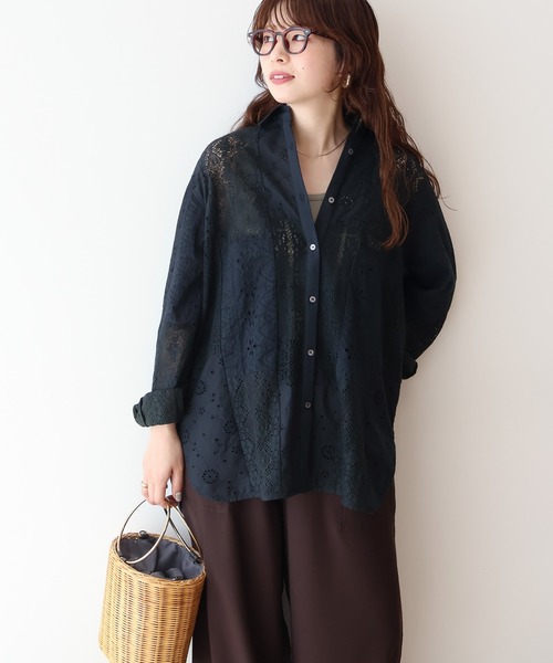 AMERICAN HOLIC(アメリカンホリック)の「レースパッチワークシャツ(シャツ/ブラウス・レディース・オフホワイト/ブラック/ブラウン・L/M)」の1枚目の写真