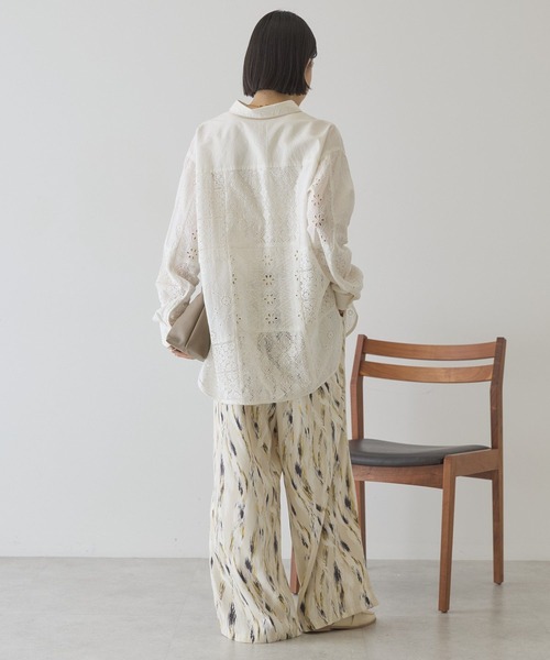 AMERICAN HOLIC(アメリカンホリック)の「レースパッチワークシャツ(シャツ/ブラウス・レディース・オフホワイト/ブラック/ブラウン・L/M)」の9枚目の写真