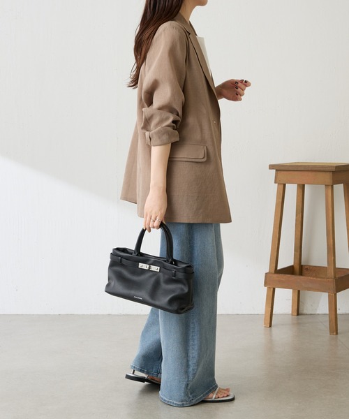 COLLAGE GALLARDAGALANTE(コラージュガリャルダガランテ)の「ダブルポケットシアージャケット(テーラードジャケット・レディース・グレー/ベージュ/ライトベージュ/ネイビー・FREE)」の22枚目の写真