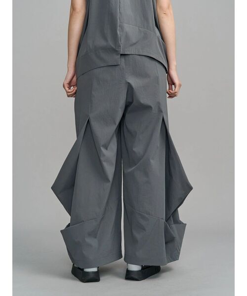 UN3D.(アンスリード)の「ROUND BOX COCOON PT / ラウンドボックスコクーンパンツ(その他パンツ・レディース・ブルー/グレー/ブラック/イエロー/ホワイト・38/36)」の12枚目の写真