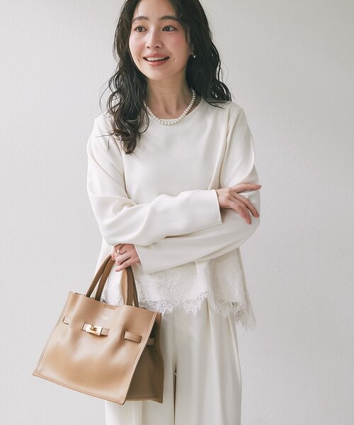 La boutique BonBon（ラブティックボンボン）の「【ヴィオラドーロ】イタリアンWフェイス型押しレザートート（トートバッグ・レディース・ベージュ・FREE）」の4枚目の写真