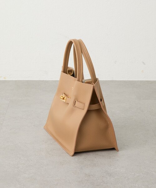 La boutique BonBon（ラブティックボンボン）の「【ヴィオラドーロ】イタリアンWフェイス型押しレザートート（トートバッグ・レディース・ベージュ・FREE）」の8枚目の写真