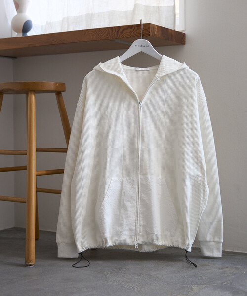 Firsthand(ファーストハンド)の「Firsthand/ファーストハンド スピンドル テック サーマル ナイロン ポケット ジップアップ パーカー(パーカー・メンズ・ブラック/ホワイト/チャコールグレー/ブルーグレー・LARGE/MEDIUM)」の5枚目の写真