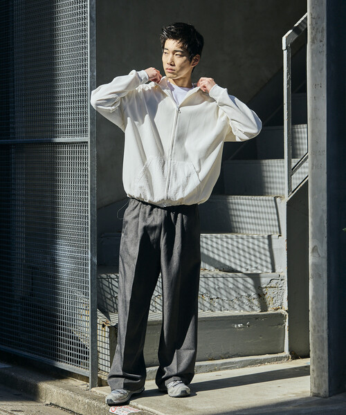 Firsthand（ファーストハンド）の「Firsthand/ファーストハンド スピンドル テック サーマル ナイロン ポケット ジップアップ パーカー（パーカー・メンズ・ブラック/ホワイト/チャコールグレー/ブルーグレー・LARGE/MEDIUM）」の22枚目の写真