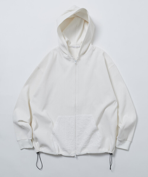 Firsthand(ファーストハンド)の「Firsthand/ファーストハンド スピンドル テック サーマル ナイロン ポケット ジップアップ パーカー(パーカー・メンズ・ブラック/ホワイト/チャコールグレー/ブルーグレー・LARGE/MEDIUM)」の19枚目の写真